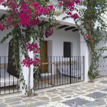 Buenavista Suites Hotel Boutique Santa Eularia des Riu Exteriör bild