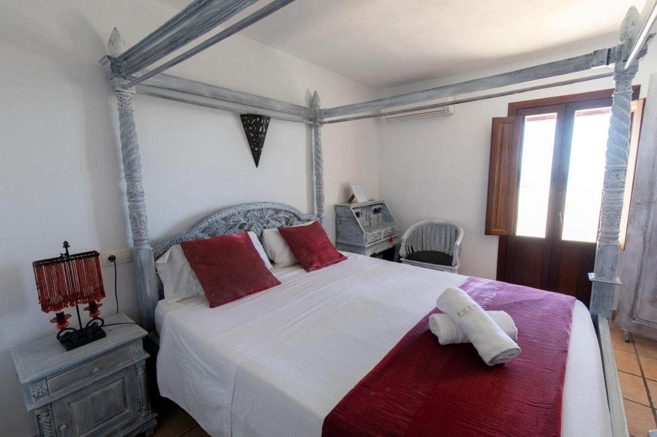 Buenavista Suites Hotel Boutique Santa Eularia des Riu Exteriör bild
