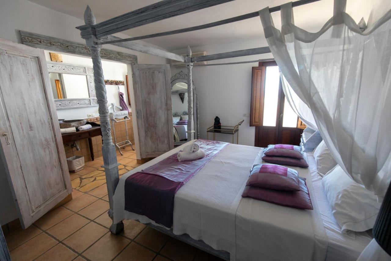 Buenavista Suites Hotel Boutique Santa Eularia des Riu Exteriör bild