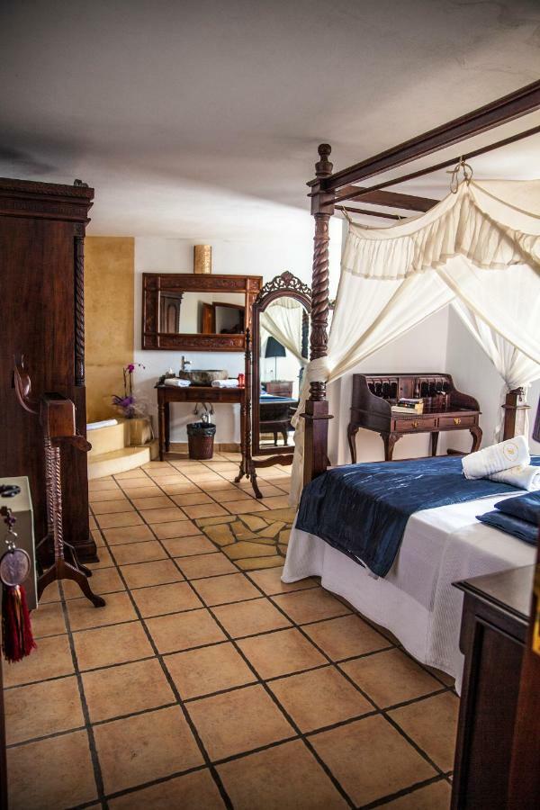 Buenavista Suites Hotel Boutique Santa Eularia des Riu Exteriör bild